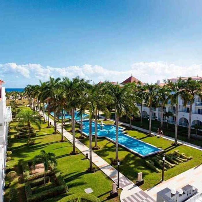 RIU PALACE MEXICO POOL AERIAL VIEW