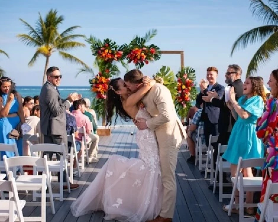 devon and kayla wedding kiss