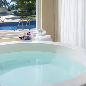 Azul Beach Resort Riviera Cancun tub