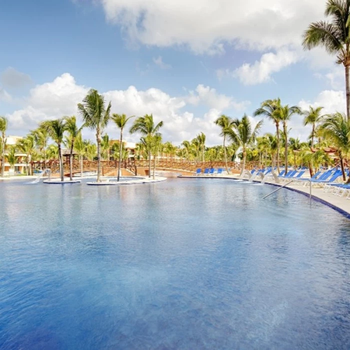 Barcelo Maya Beach pool