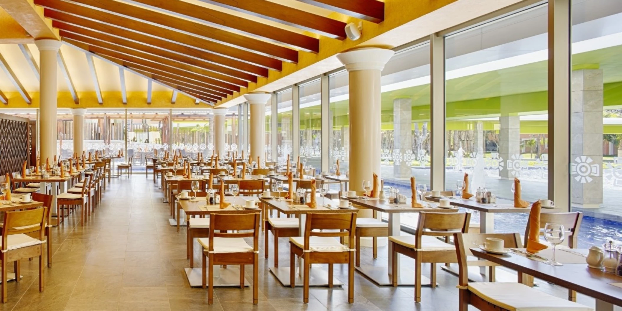 Barcelo Maya Beach restaurant