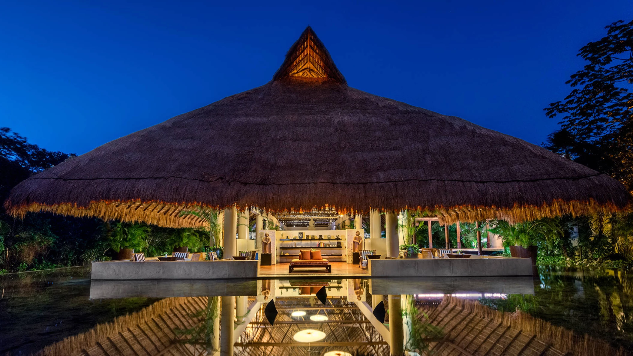 Entrance at Blue Diamond Luxury Boutique Hotel