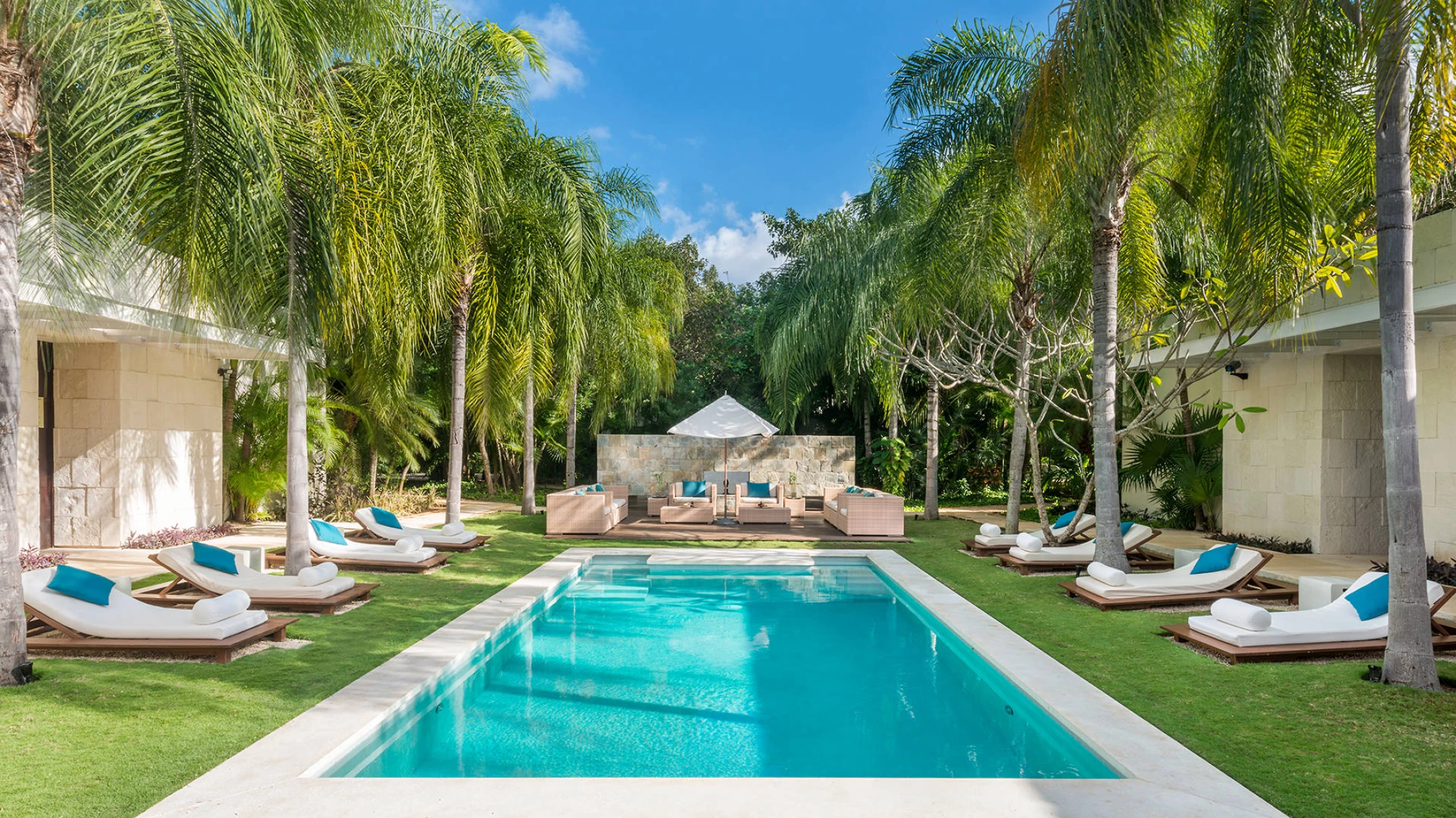 Spa pool at Blue Diamond Luxury Boutique Hotel