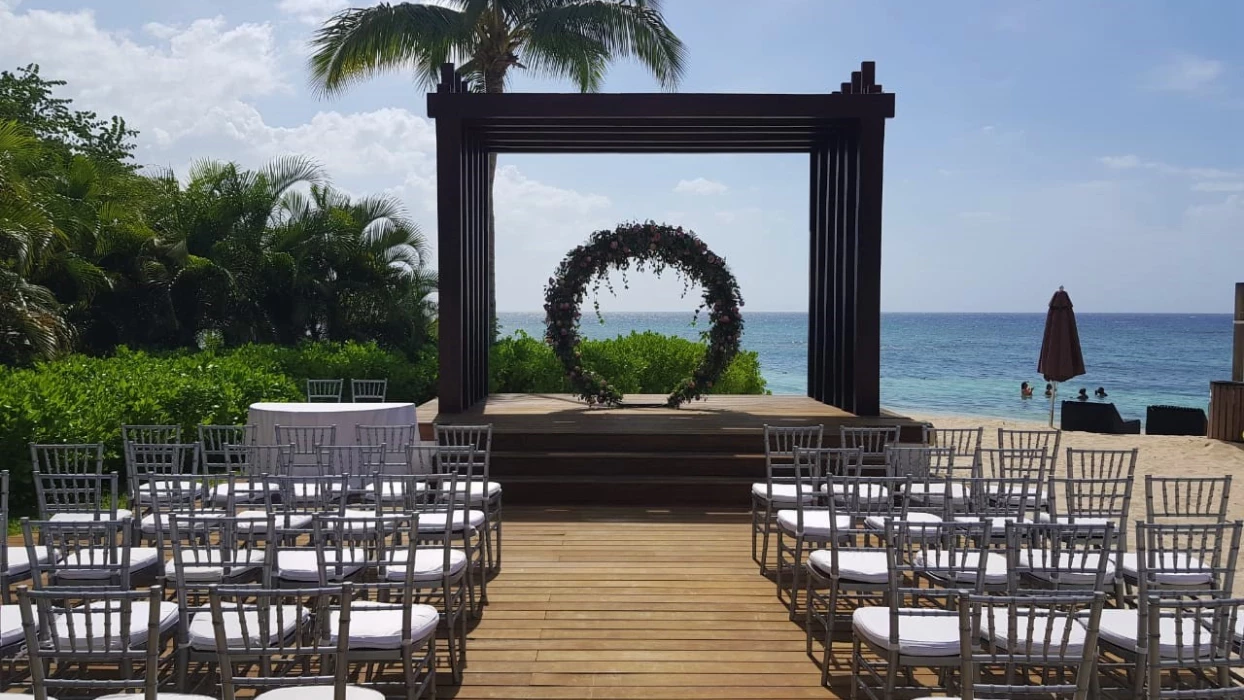 Ceremony decor in the breathless gazebo at Breathless Montego Bay