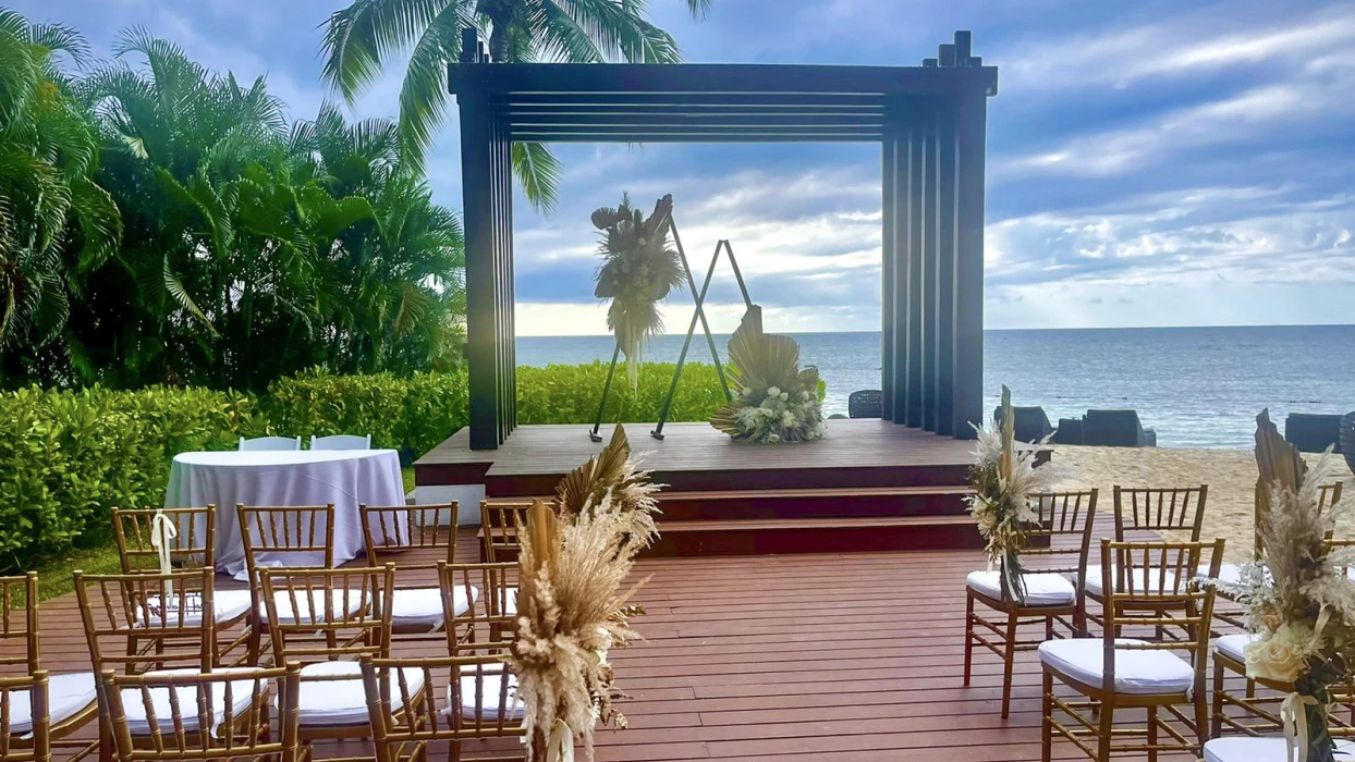 Ceremony decor in the breathless gazebo at Breathless Montego Bay