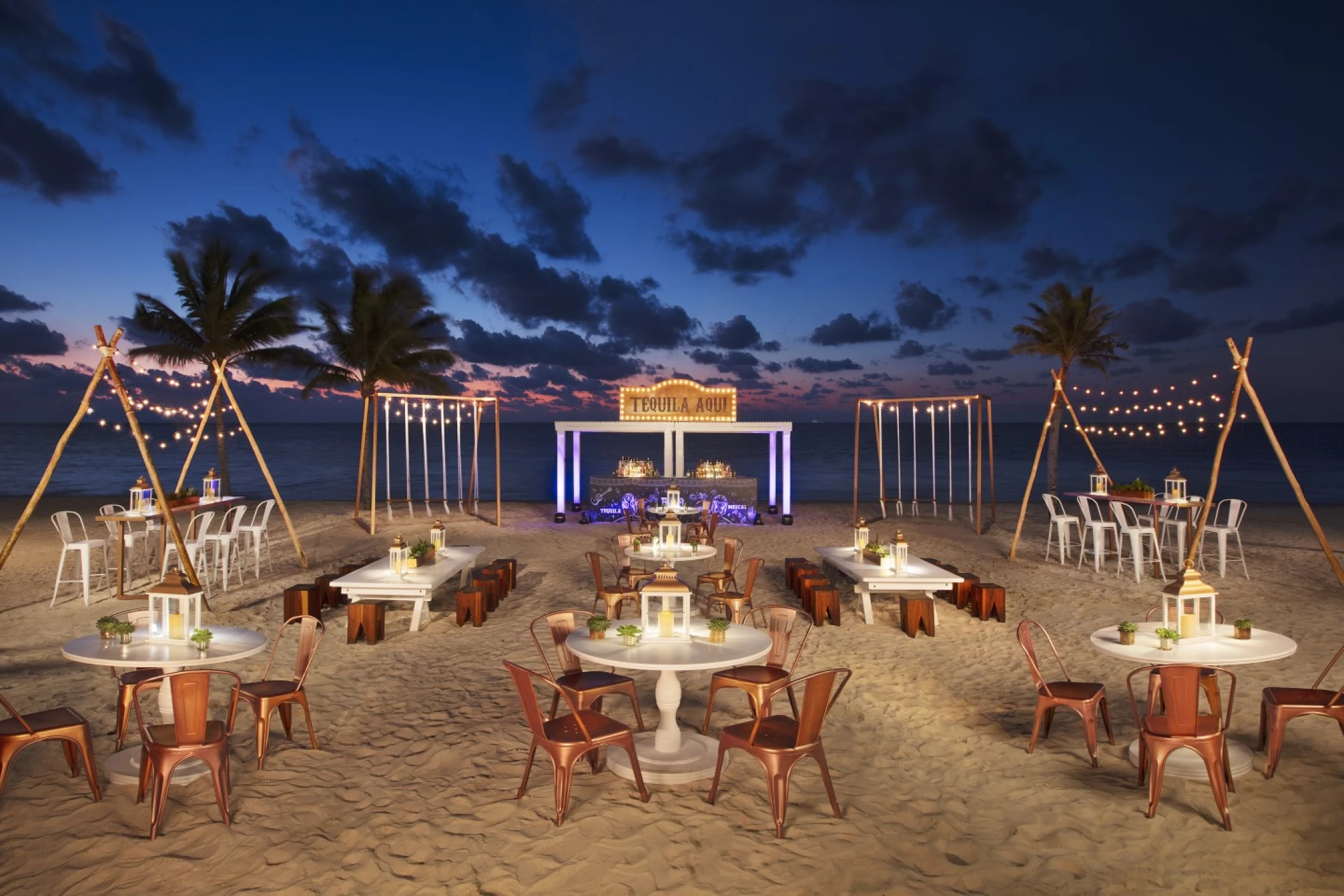 Cocktail hour in the energy beach at breathless riviera cancun