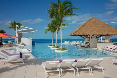 Bar Deep at Breathless Cancun Soul Resort & Spa
