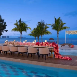 Energy pool Wedding venue at Breathless Cancun Soul Resort & Spa