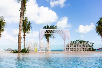 Ceremony on energy pool  at Breathless Cancun Soul Resort and Spa