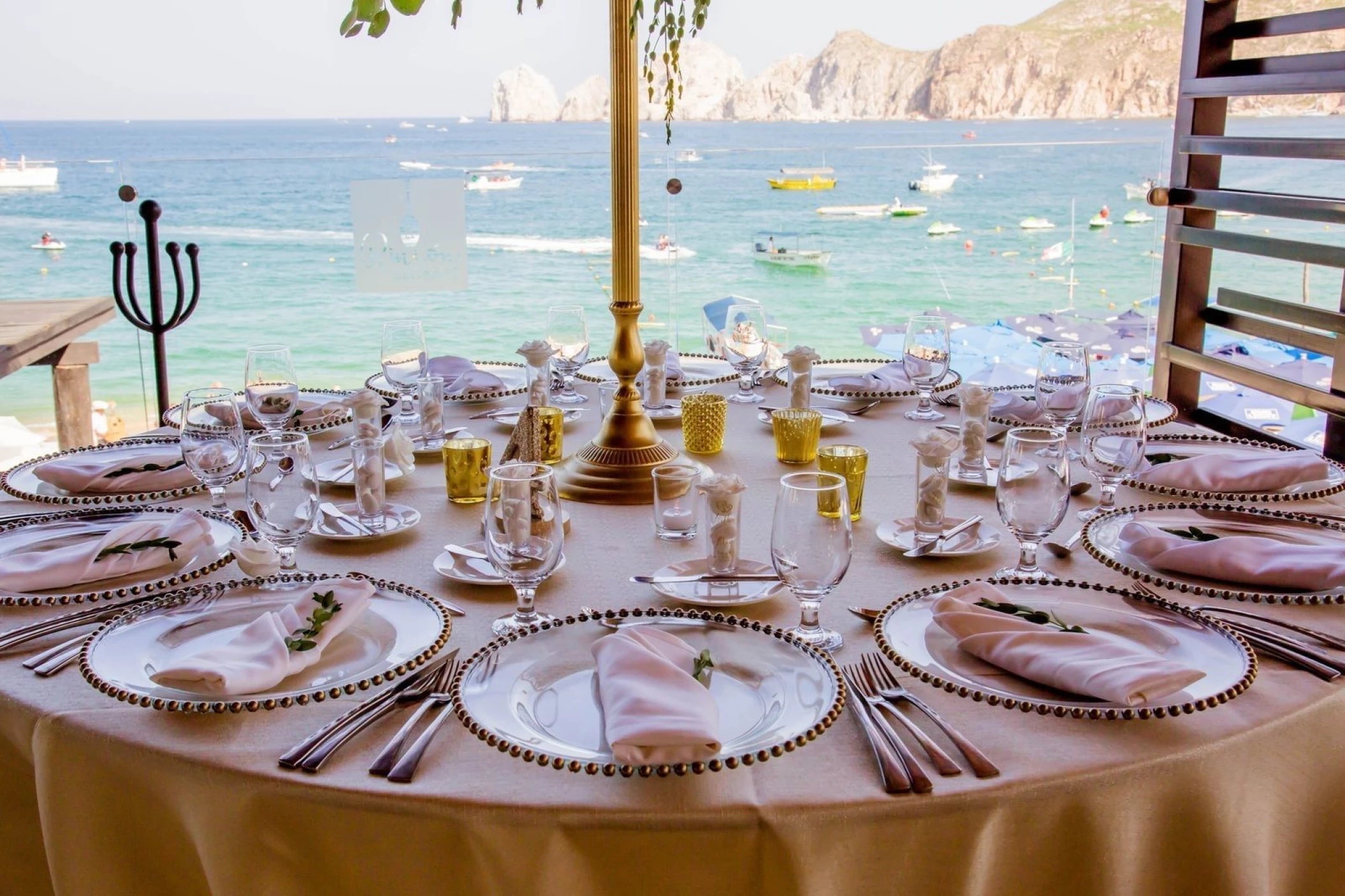 Dinner reception on the 12 tribus restaurant at Casa Dorada Los Cabos