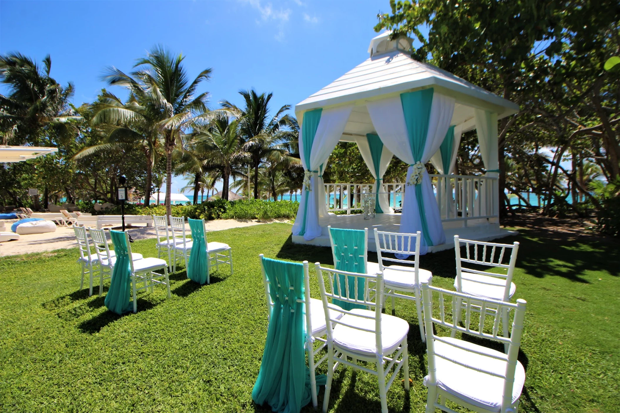 Gazebo decor at Catalonia Grand Costa Mujeres