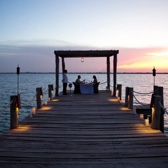 NIZUC RESORT AND SPA DINNER PIER