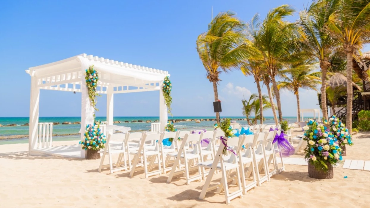 Symbolic ceremony in Bellinis gazebo at El Dorado Casitas