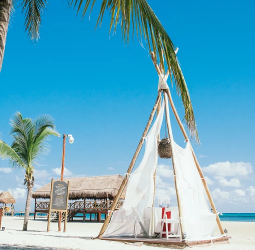 El Dorado Maroma beach tipi