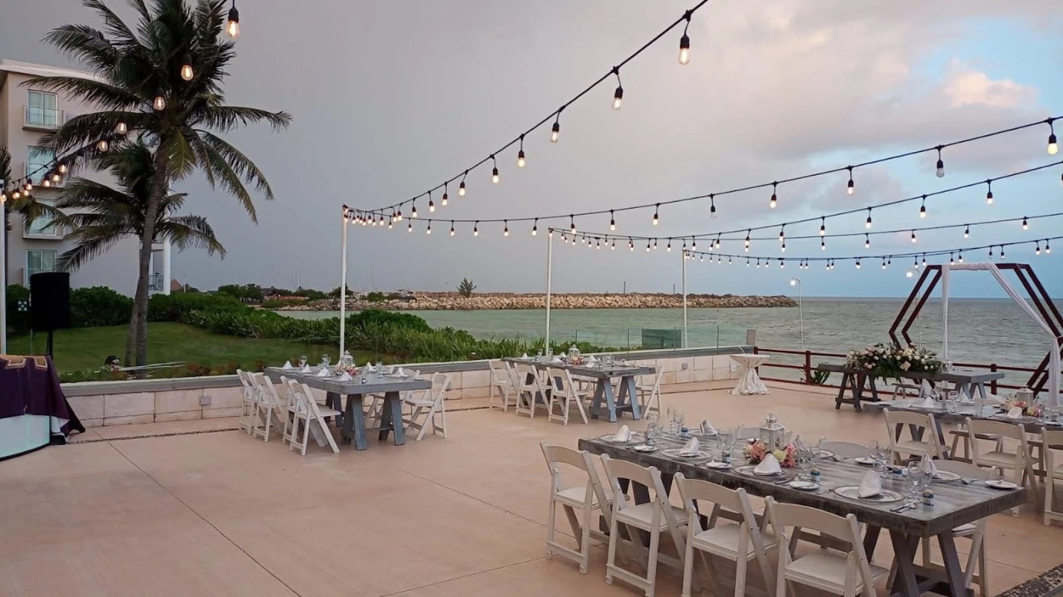 Dinner reception on La Terraza at Dreams Jade Resort and Spa