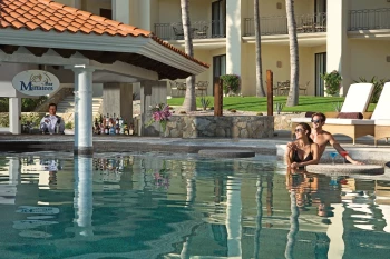 Bar Manatees at Dreams Los Cabos Suites Golf Resort & Spa