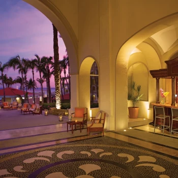 Bar Rendezeous at Dreams Los Cabos Suites Golf Resort & Spa