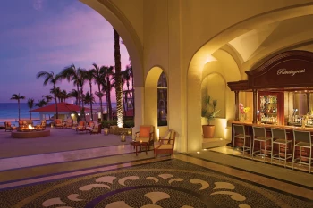 Bar Rendezeous at Dreams Los Cabos Suites Golf Resort & Spa