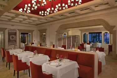 Bordeaux restaurant at Dreams Los Cabos Suites Golf Resort & Spa