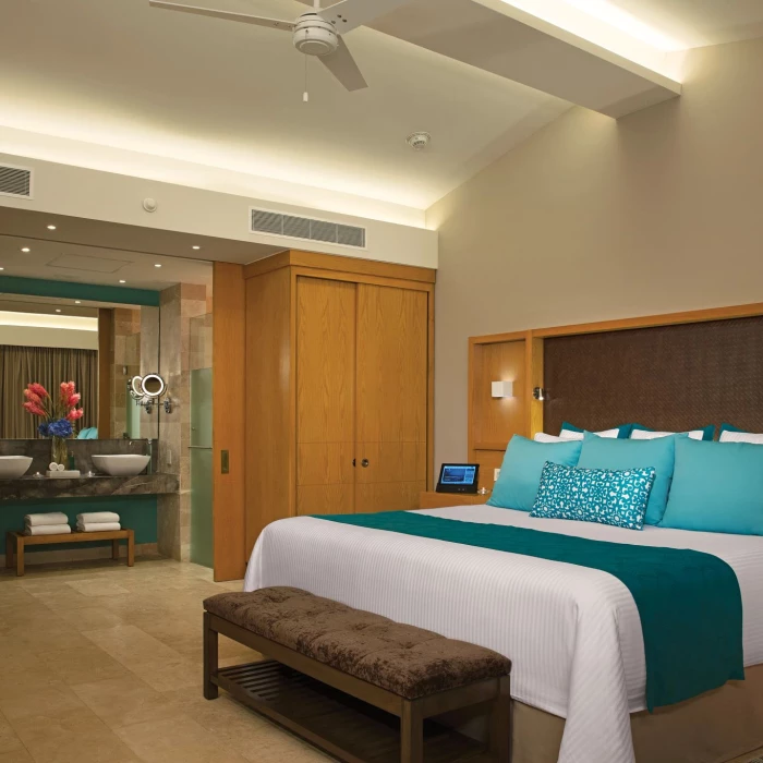 Dreams Playa Mujeres villa king bed suite