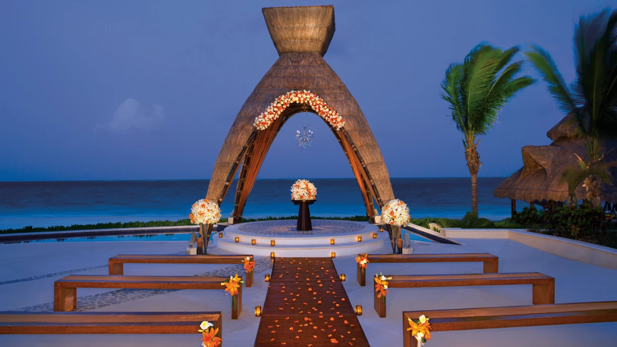 Gazebo venue at Dreams riviera cancun resort and spa