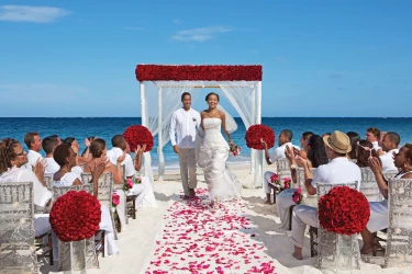 Dreams Sapphire Resort simple beach wedding and couple