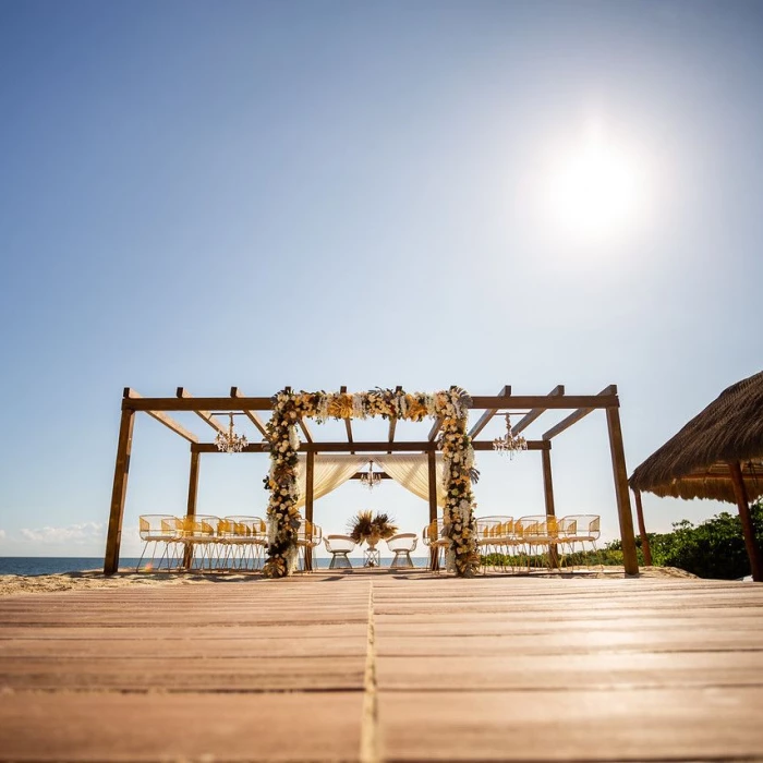 Vista del mar Pergola and Terrace venue at Dreams Sapphire Resort