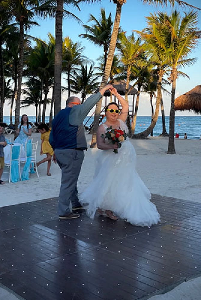 groom and bride first dance