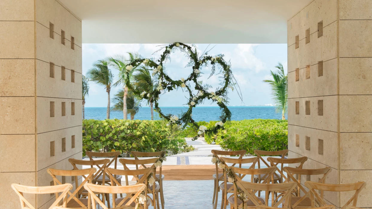 Excellence Playa mujeres GAZEBO