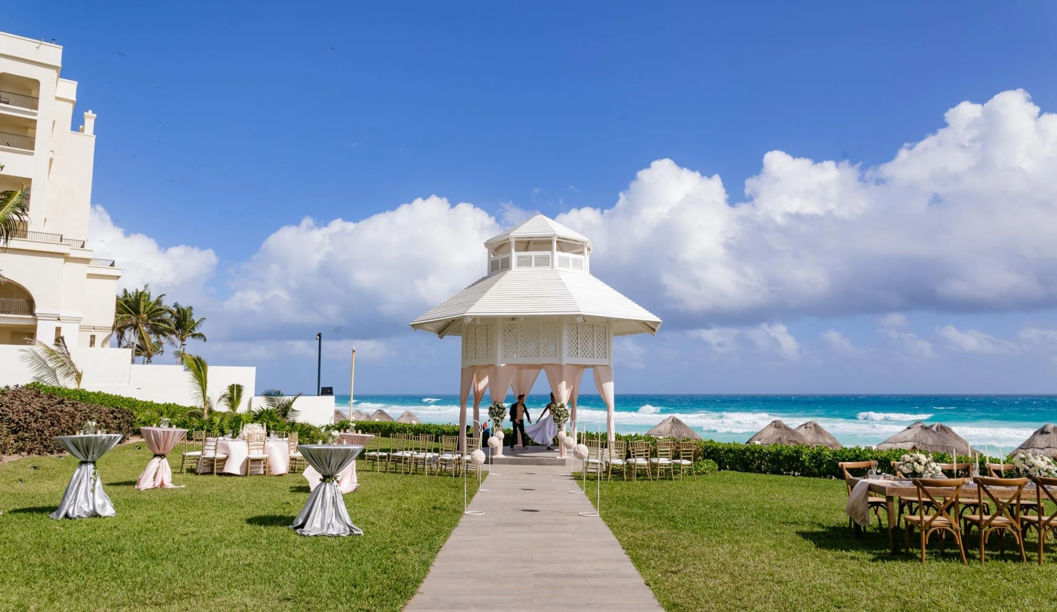 Dinner reception decor on Garden Gazebo at Paradisus Cancun