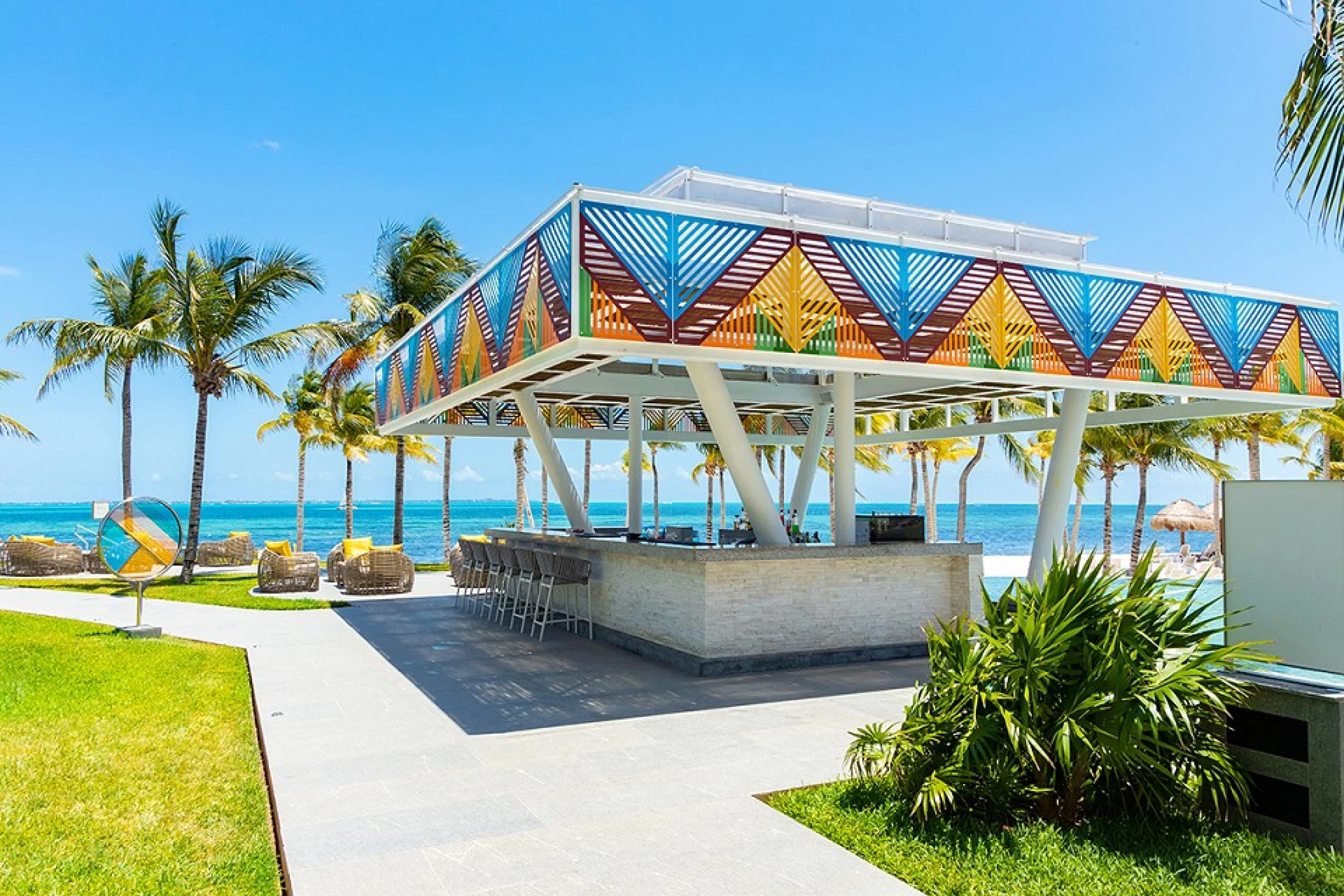 Bar at Garza blanca Resort and Spa