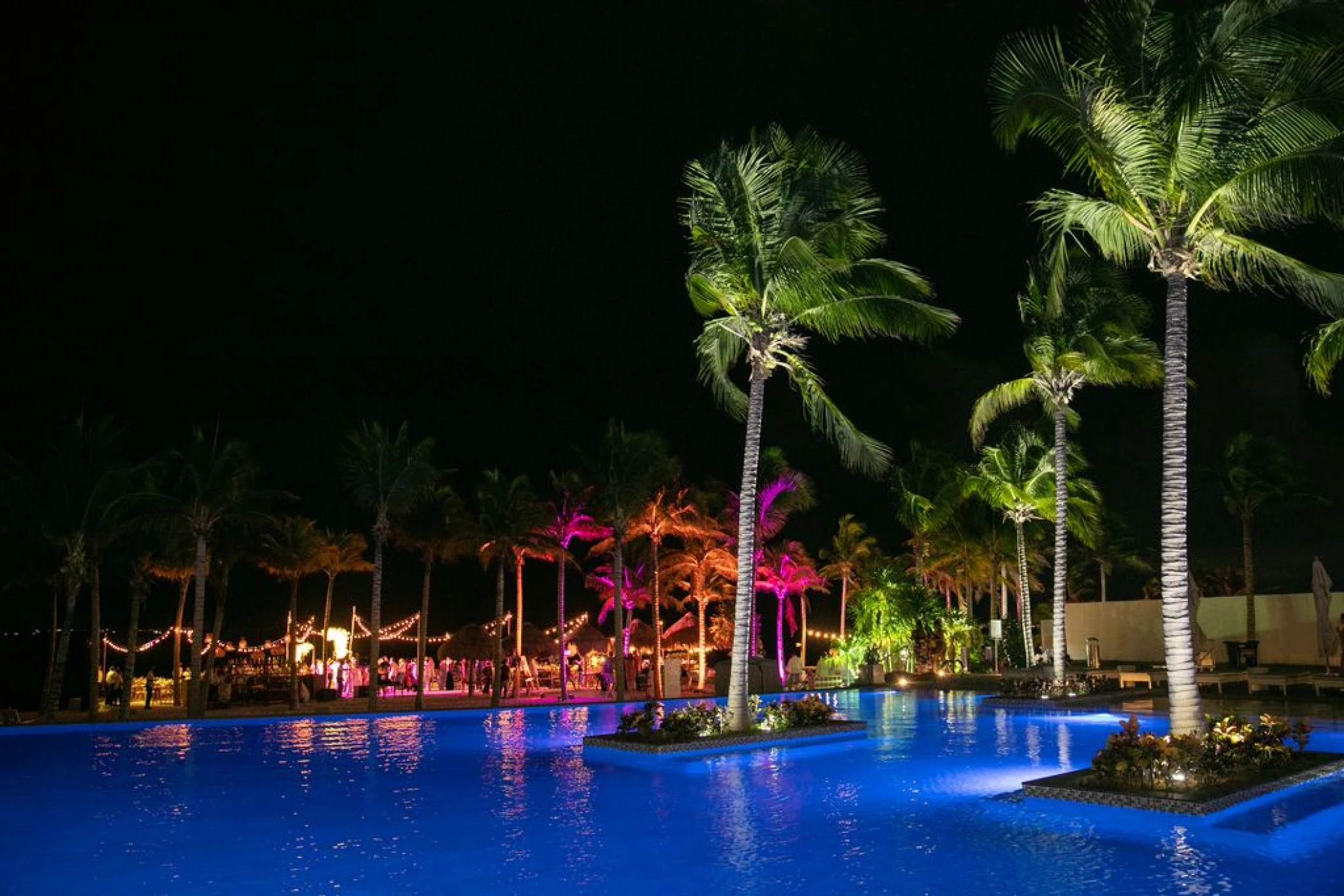 Beach deck wedding venue at Garza blanca Resort and Spa