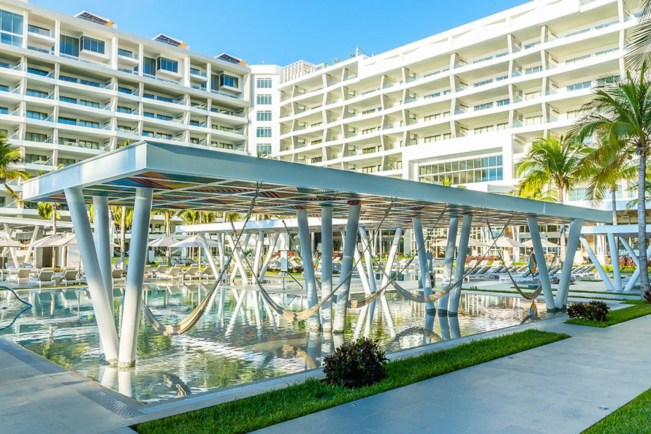 Adults only pool at Garza blanca Resort and Spa