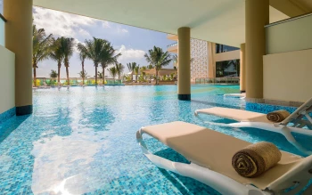 Generations Riviera Maya resort swim-up suite