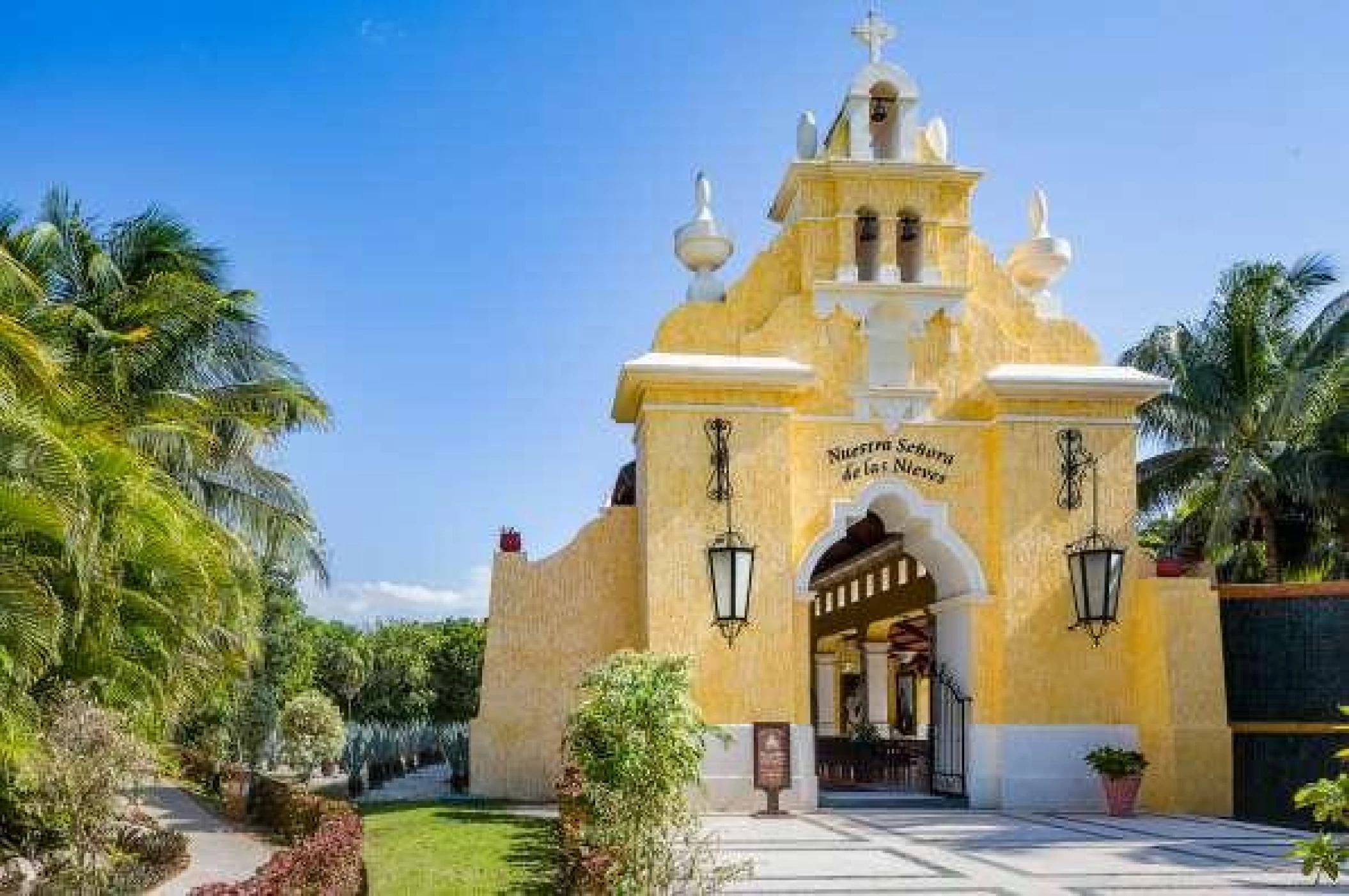 Chapel venue at Grand Palladium Resort and Spa