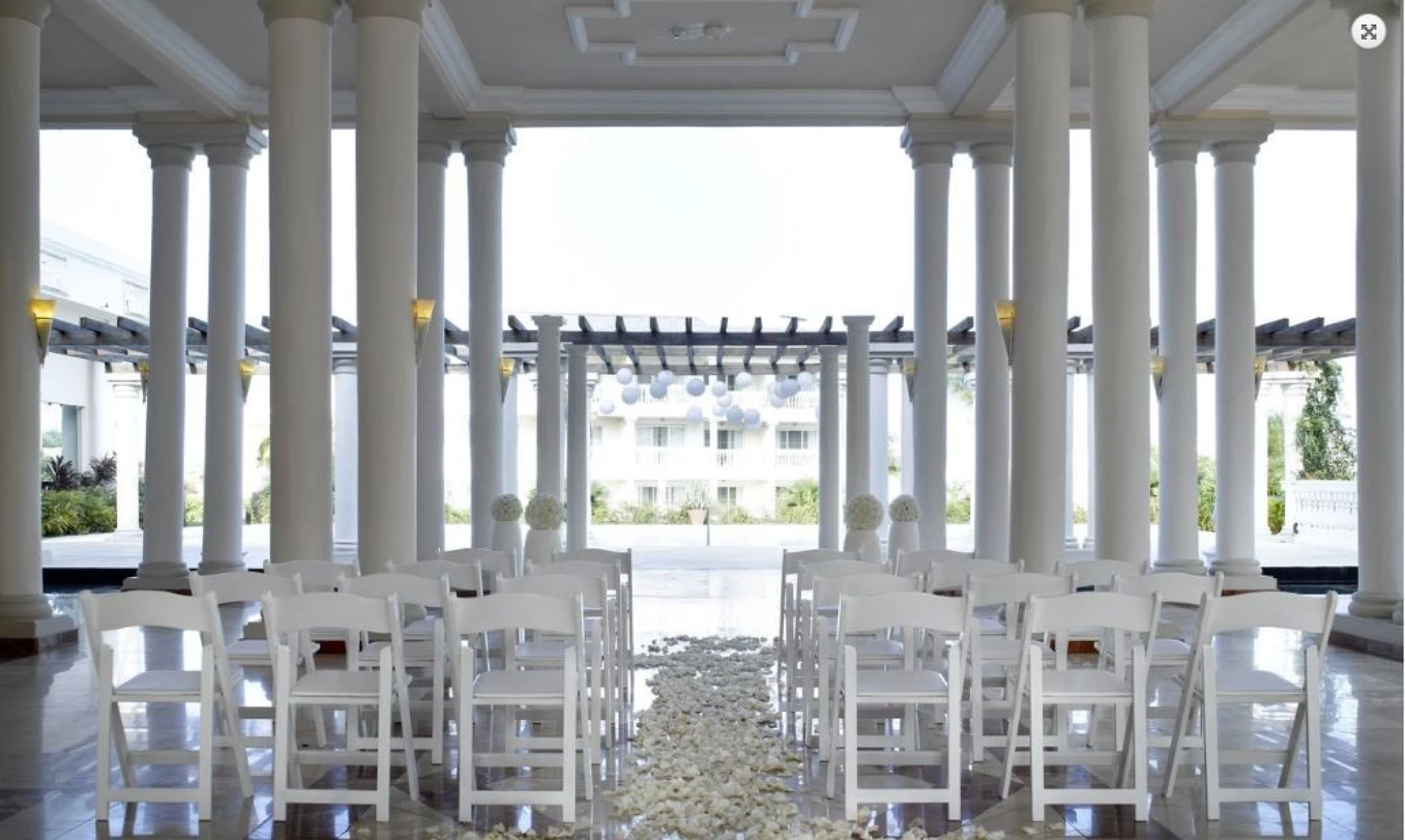 Ceremony decor at Grand Palladium Jamaica