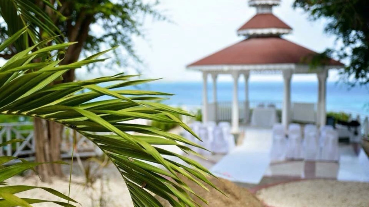 Wedding gazebo at Grand Palladium Jamaica