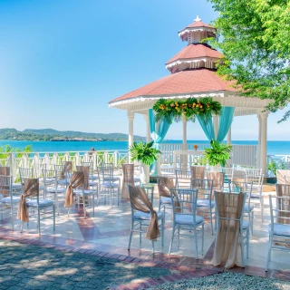 wedding ceremony in the gazebo at Grand Palladium Jamaica