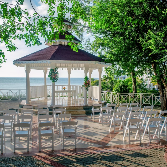 wedding ceremony in the gazebo at Grand Palladium Jamaica