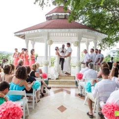 wedding ceremony in the gazebo at Grand Palladium Jamaica