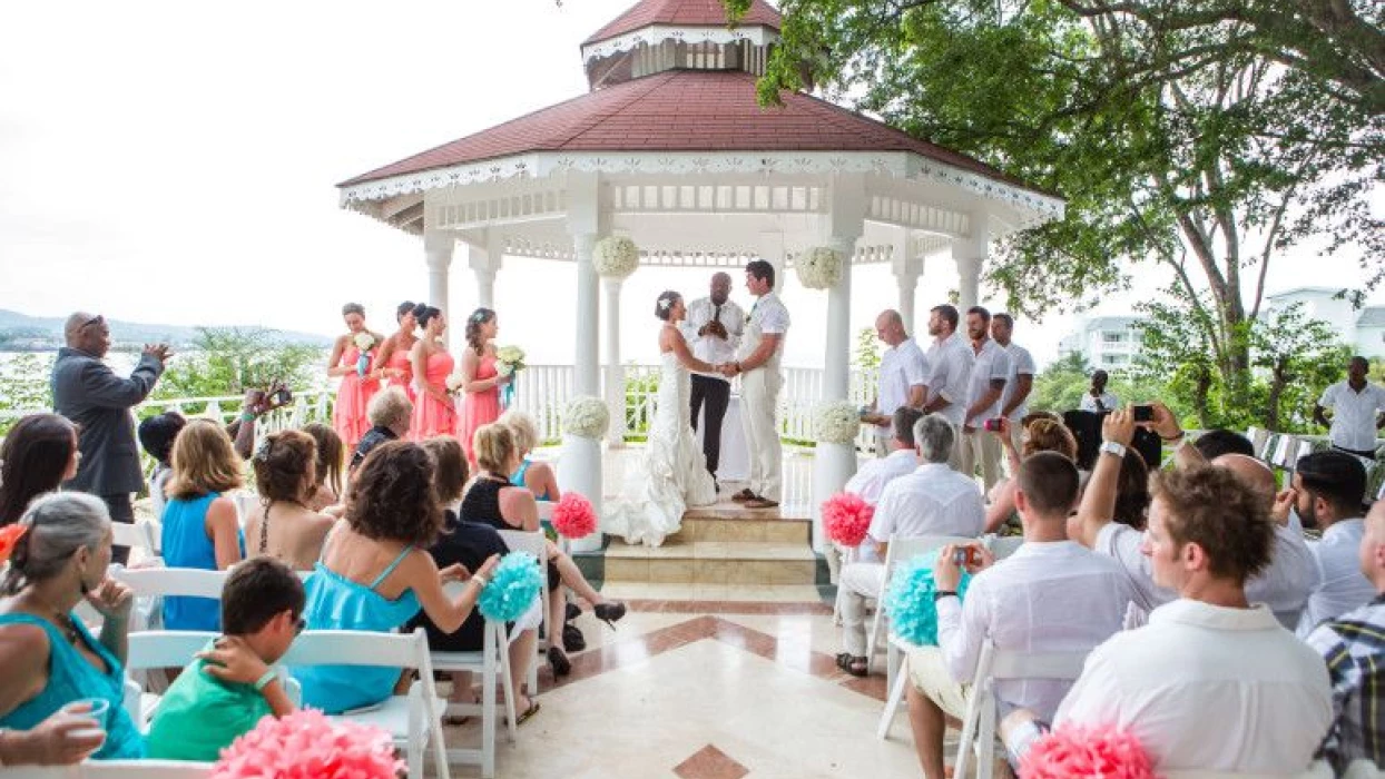 wedding ceremony in the gazebo at Grand Palladium Jamaica