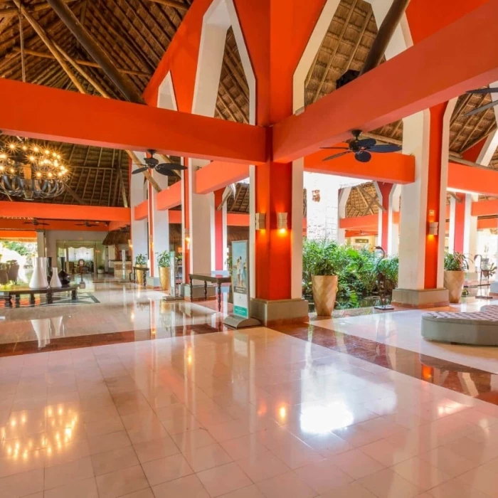 GRAND PALLADIUM KANTENAH LOBBY