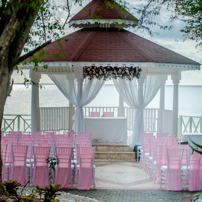 Gazebo at grand palladium lady hamilton