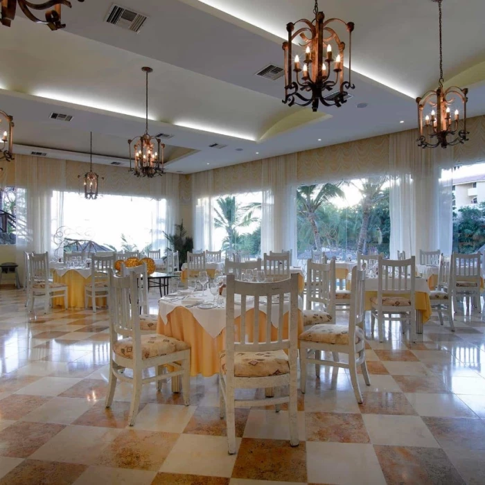 restaurant at Grand Palladium Vallarta Resort and Spa