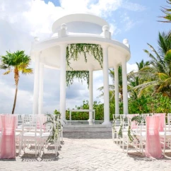 beach gazebo venue at grand palladium colonial resort