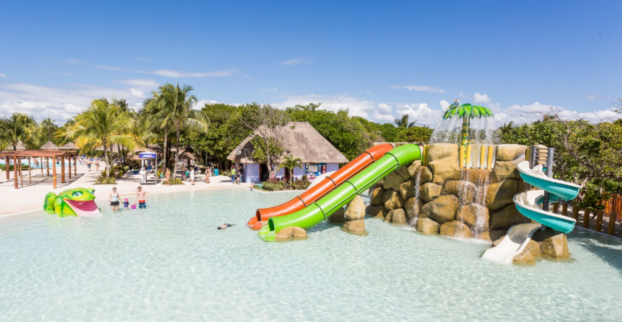 GRAND PALLADIUM WHITE SAND KIDS POOL