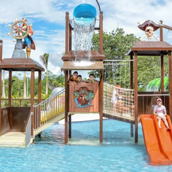 Grand Riviera Princess kids pool with slides