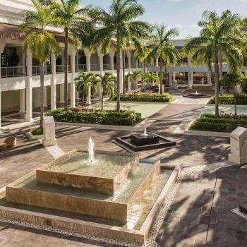 Grand Riviera Princess plaza with fountain