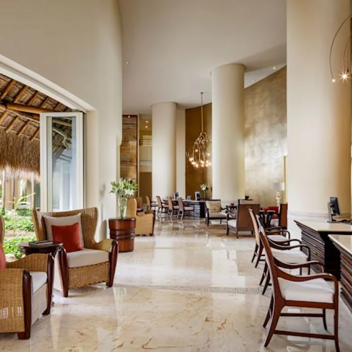 GRAND VELAS RIVIERA MAYA. LOBBY