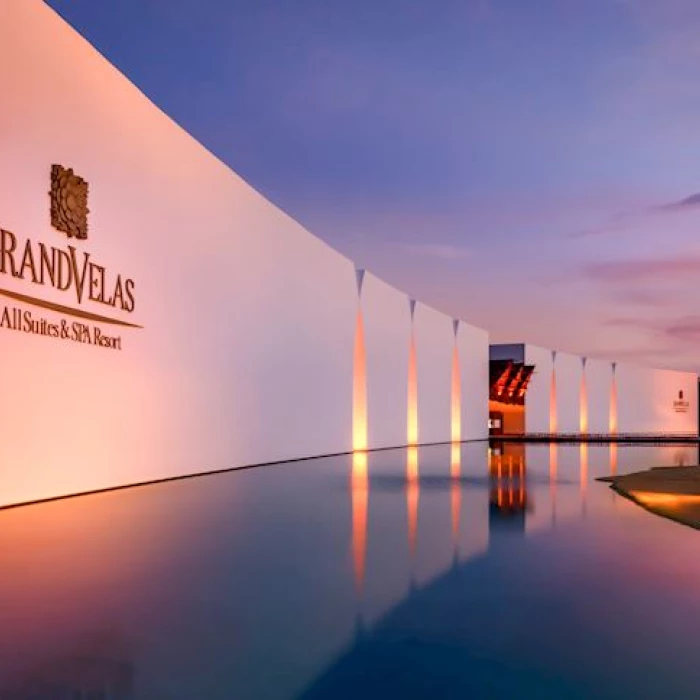 GRAND VELAS RIVIERA MAYA. MAIN ENTRANCE